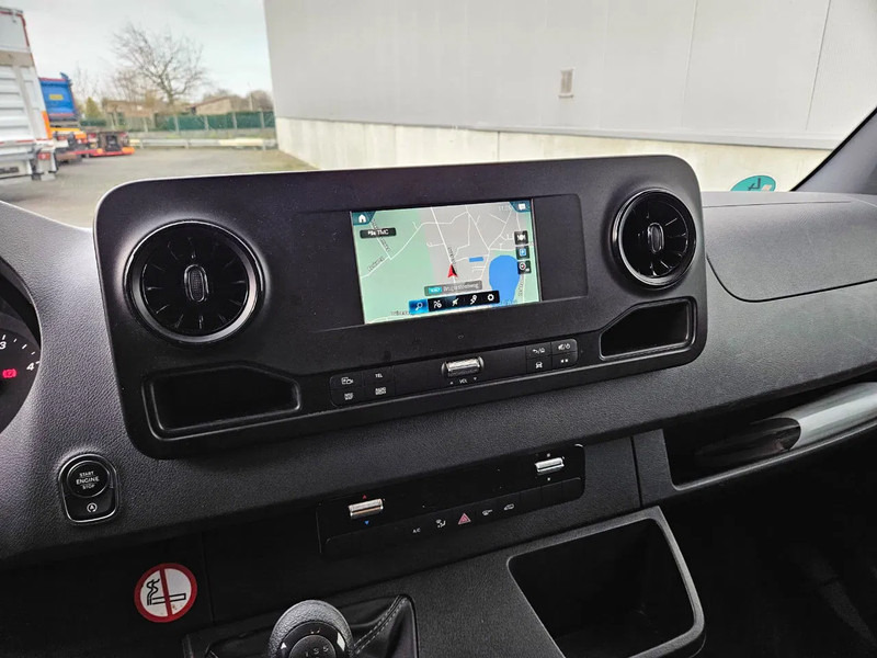 Mercedes-Benz Sprinter 317 L2H2*Achteruitrijcamera*360°camera*Zetelverwarming* - 패널 밴 : 사진 5 Mercedes-Benz Sprinter 317 L2H2*Achteruitrijcamera*360°camera*Zetelverwarming* - 패널 밴 : 사진 5