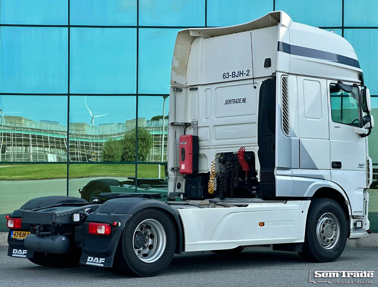 DAF XF 460 FT SSC Euro 6 Full Spoiler 2X Tanks Smart Tacho TOP Condition - 트랙터 유닛 : 사진 4 DAF XF 460 FT SSC Euro 6 Full Spoiler 2X Tanks Smart Tacho TOP Condition - 트랙터 유닛 : 사진 4