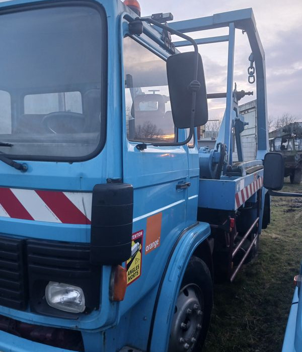 Camion Porte tourets Renault ,Iveco ,etc - 스킵 로더 트럭 : 사진 4 Camion Porte tourets Renault ,Iveco ,etc - 스킵 로더 트럭 : 사진 4