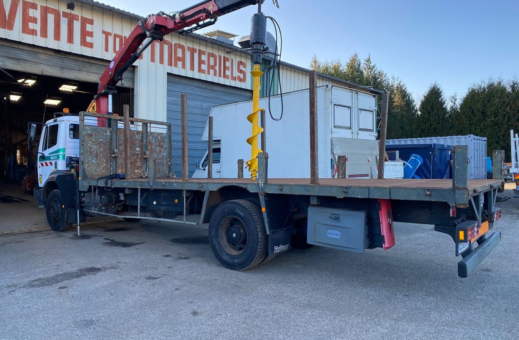 Camion tarieres Plantation Poteaux France Telecom - 드롭사이드/ 플랫베드 트럭, 크레인 트럭 : 사진 5 Camion tarieres Plantation Poteaux France Telecom - 드롭사이드/ 플랫베드 트럭, 크레인 트럭 : 사진 5