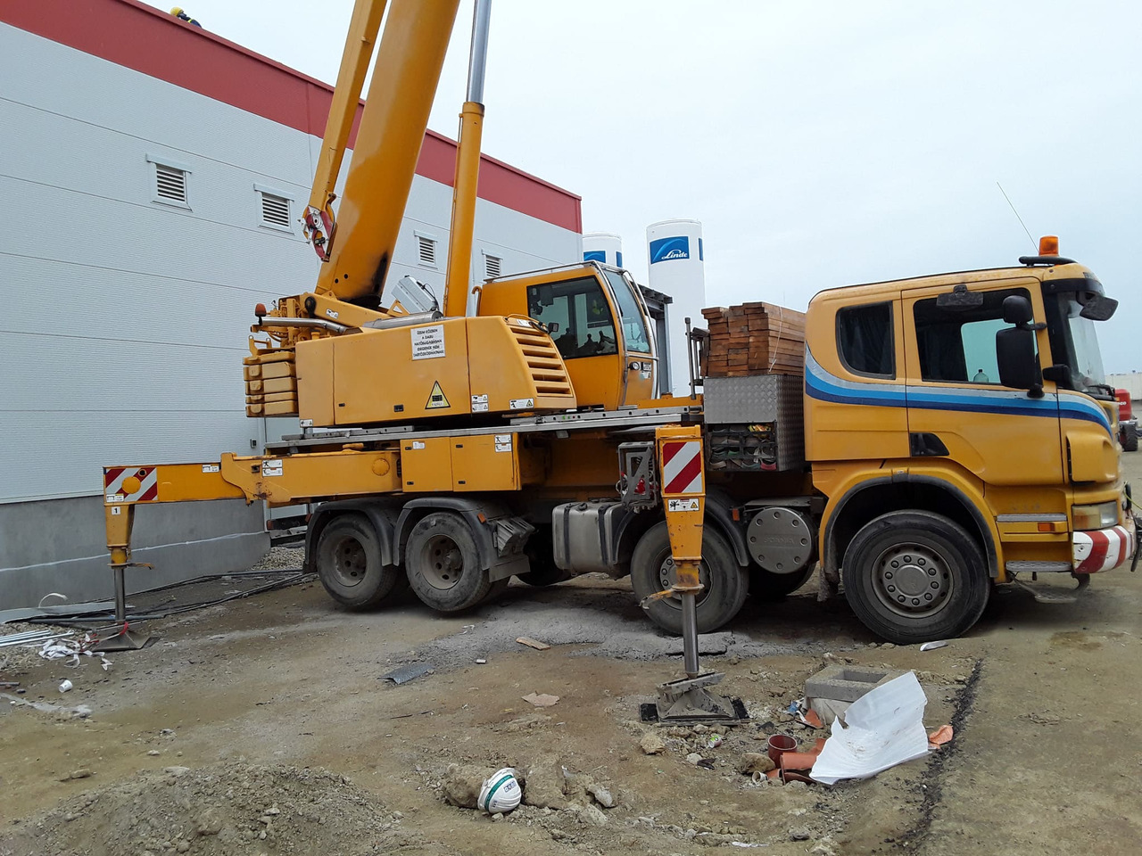 LIEBHERR LTF 1045-4.1 - 모바일 크레인 : 사진 2 LIEBHERR LTF 1045-4.1 - 모바일 크레인 : 사진 2