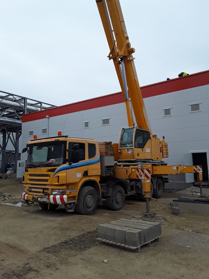 LIEBHERR LTF 1045-4.1 - 모바일 크레인 : 사진 3 LIEBHERR LTF 1045-4.1 - 모바일 크레인 : 사진 3