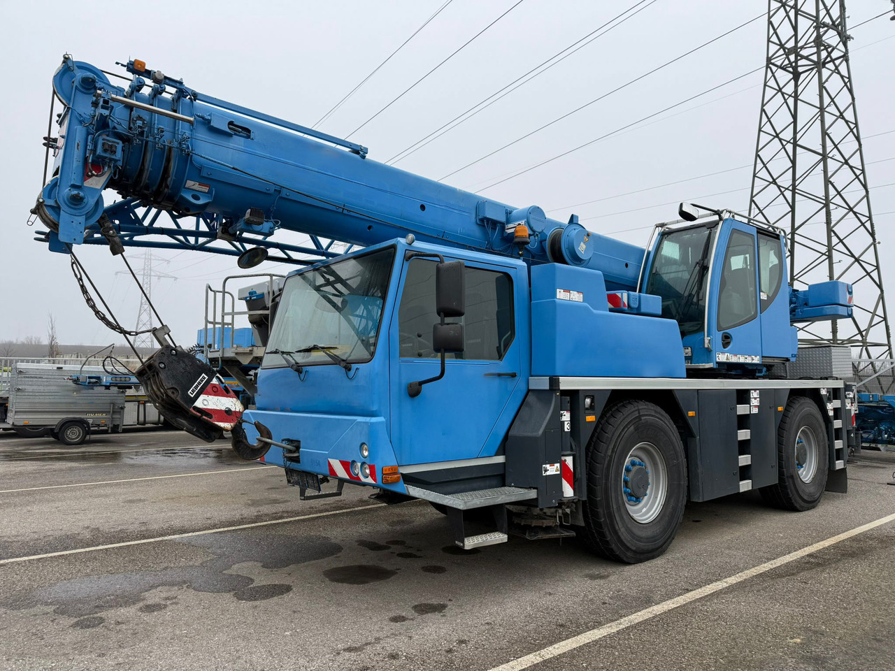 LIEBHERR LTM 1030-2.1 - 모바일 크레인 : 사진 1 LIEBHERR LTM 1030-2.1 - 모바일 크레인 : 사진 1