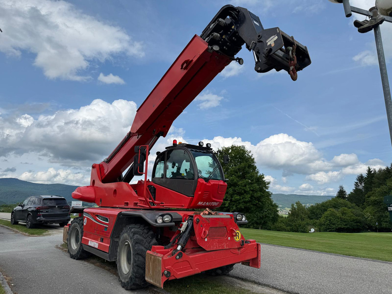MANITOU MRT 2470 + Privilege ST4S1 - 망원형 휠 로더 : 사진 1 MANITOU MRT 2470 + Privilege ST4S1 - 망원형 휠 로더 : 사진 1