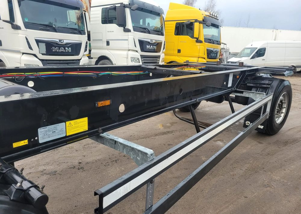 Krone Przyczepa BDF - 기타 기계 : 사진 2 Krone Przyczepa BDF - 기타 기계 : 사진 2