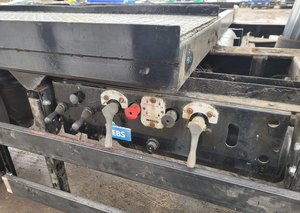 Krone Przyczepa wywrotka 3 osie wywrot - 덤프 트레일러 : 사진 5 Krone Przyczepa wywrotka 3 osie wywrot - 덤프 트레일러 : 사진 5