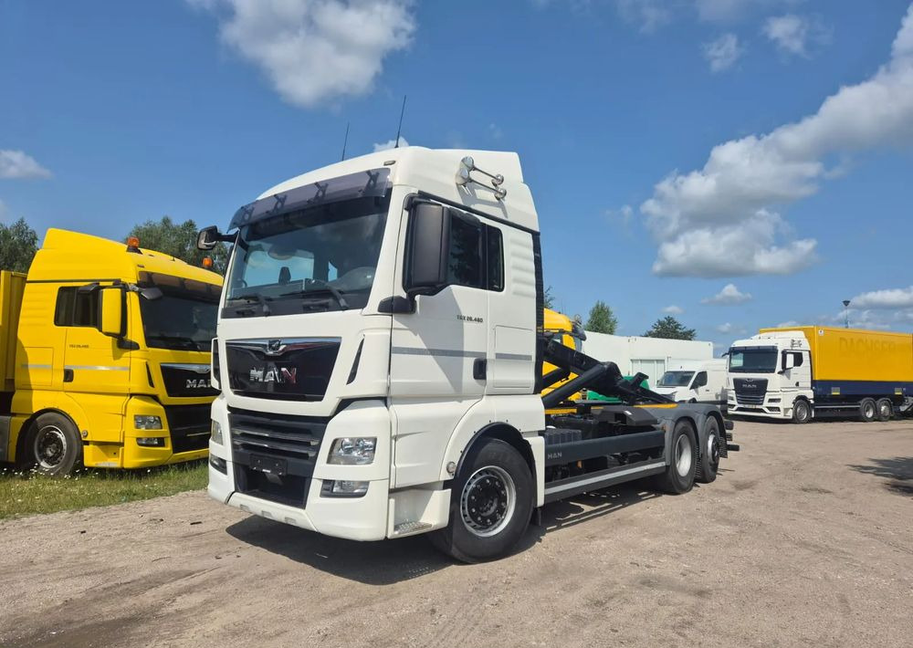 MAN TGX 26-460 Hakowiec oś skrętna - 후크 리프트 트럭 : 사진 4 MAN TGX 26-460 Hakowiec oś skrętna - 후크 리프트 트럭 : 사진 4