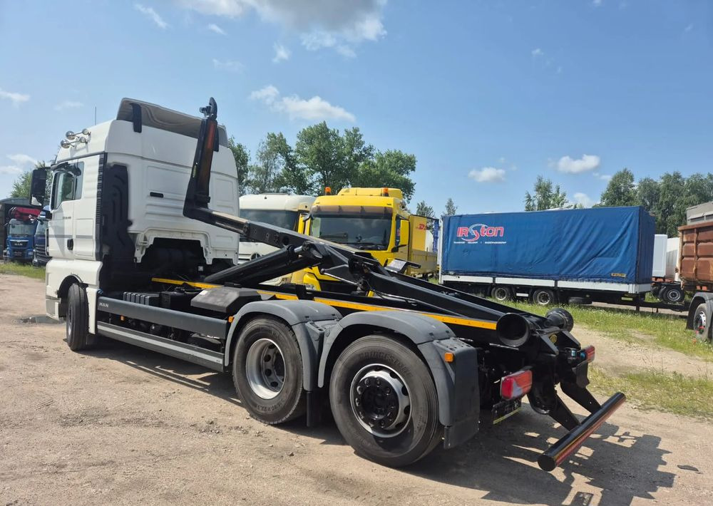 MAN TGX 26-460 Hakowiec oś skrętna - 후크 리프트 트럭 : 사진 1 MAN TGX 26-460 Hakowiec oś skrętna - 후크 리프트 트럭 : 사진 1