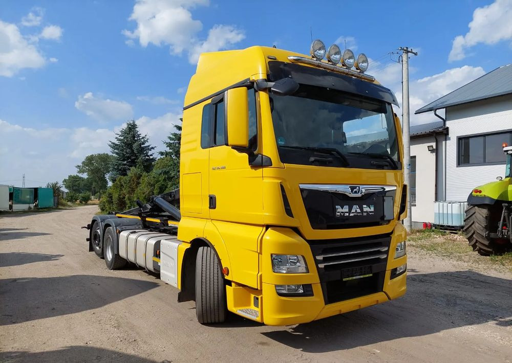 MAN TGX 26-500 Hakowiec oś skrętna - 후크 리프트 트럭 : 사진 4 MAN TGX 26-500 Hakowiec oś skrętna - 후크 리프트 트럭 : 사진 4