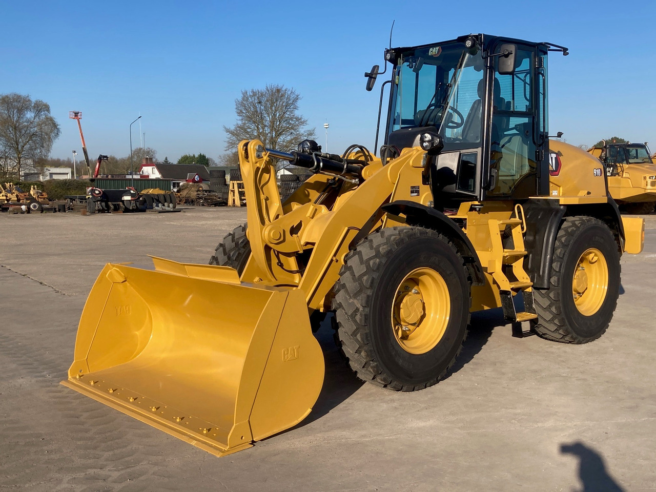 CATERPILLAR 910 - 휠 로더 : 사진 3 CATERPILLAR 910 - 휠 로더 : 사진 3