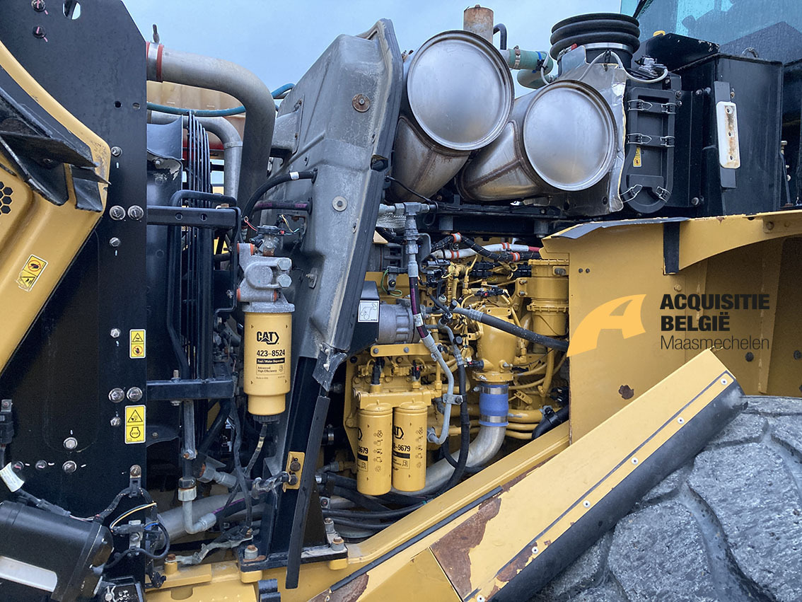 휠 로더 CATERPILLAR 966M : 사진 6