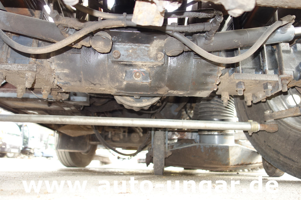 거리 청소 차량 Aebi MFH 5000 Kehrmaschine Baujahr 2004 4-Rad Lenkung Wildkrautbesen : 사진 13 거리 청소 차량 Aebi MFH 5000 Kehrmaschine Baujahr 2004 4-Rad Lenkung Wildkrautbesen : 사진 13