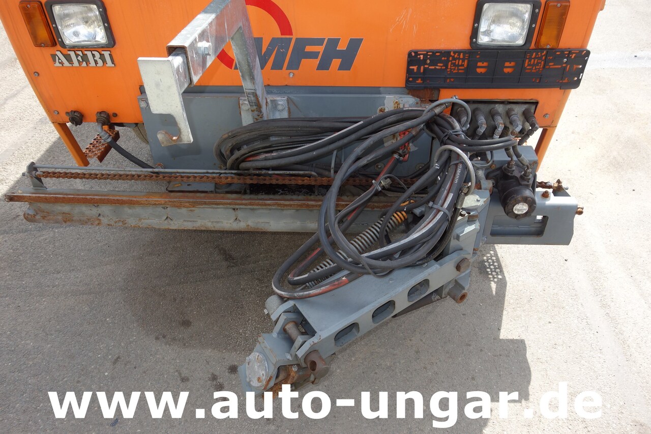 Aebi Schmidt MFH 5000 Kehrmaschine Ersatzteilträger - SpareParts EZ 2000 - 거리 청소 차량 : 사진 4 Aebi Schmidt MFH 5000 Kehrmaschine Ersatzteilträger - SpareParts EZ 2000 - 거리 청소 차량 : 사진 4