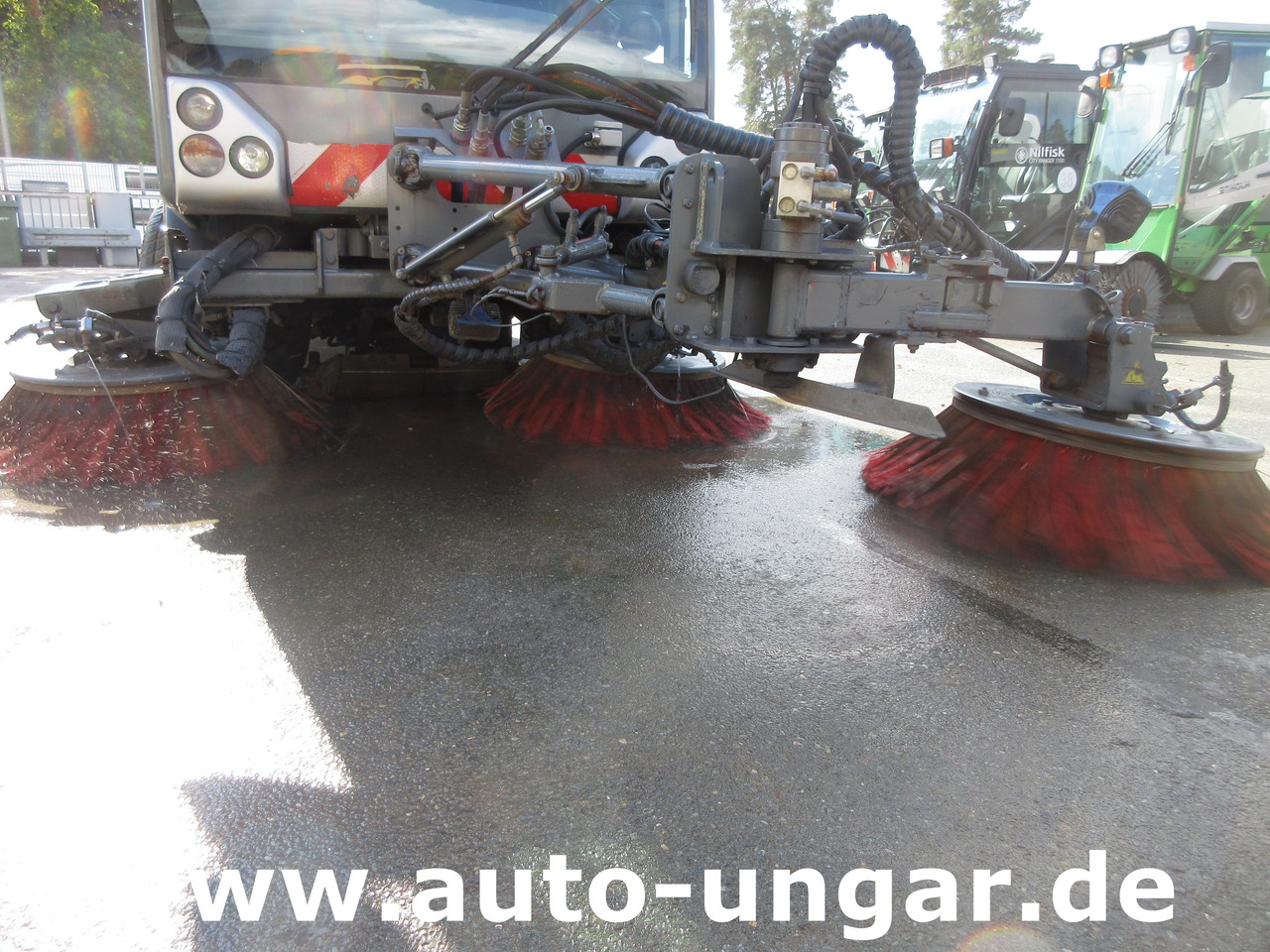 Boschung S3 Kehrmaschine urban sweeper Wildkrautbesen Allradlenkung - 거리 청소 차량 : 사진 5 Boschung S3 Kehrmaschine urban sweeper Wildkrautbesen Allradlenkung - 거리 청소 차량 : 사진 5