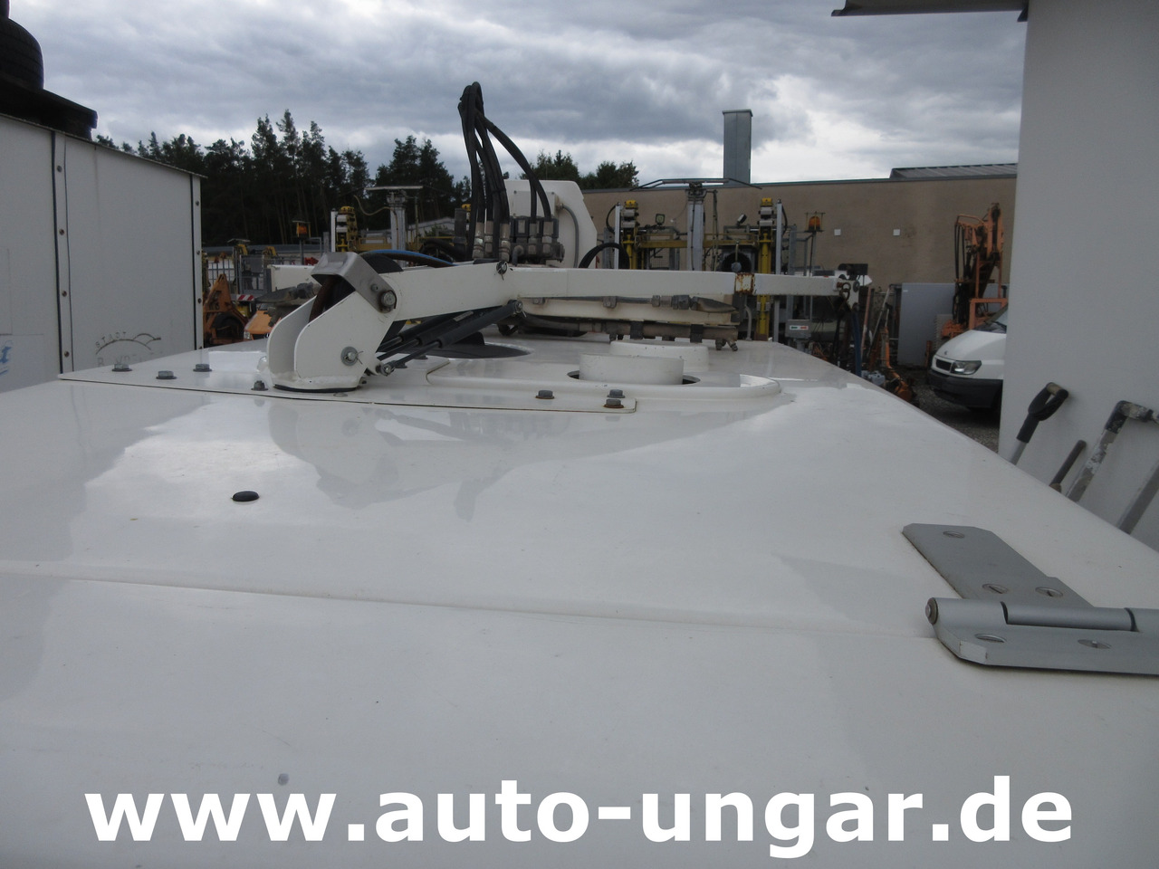 CMAR NC300 Schwemmaufbau Laveuse Bj. 2014 für Multicar Tremo Hochdruck - 지자체/ 특수 차량 : 사진 4 CMAR NC300 Schwemmaufbau Laveuse Bj. 2014 für Multicar Tremo Hochdruck - 지자체/ 특수 차량 : 사진 4