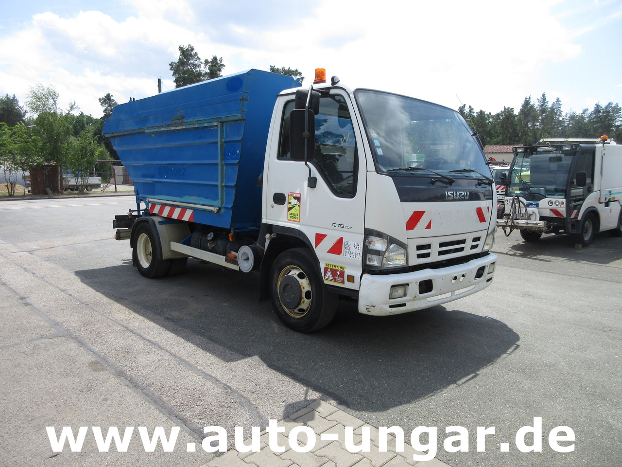 ISUZU NQR Smoother Q75 Y07 Müllwagen 8m³ TECNO 7.500kg Kipper Presse Lifter - 쓰레기차 : 사진 1 ISUZU NQR Smoother Q75 Y07 Müllwagen 8m³ TECNO 7.500kg Kipper Presse Lifter - 쓰레기차 : 사진 1