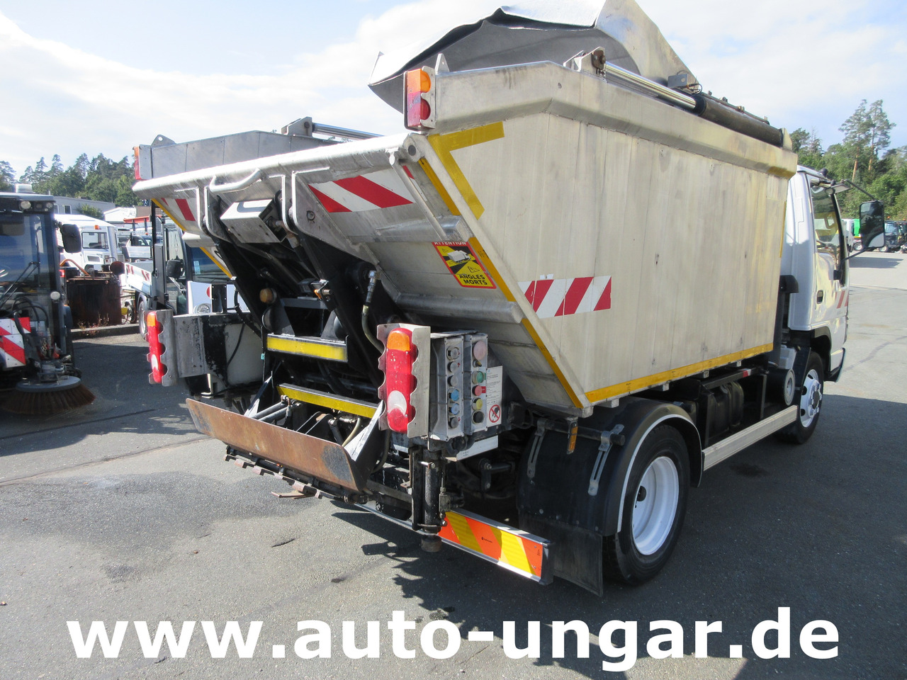 쓰레기차 ISUZU NQR smoother NPR 75 Q75.Y07 Faun Müllwagen Euro 4 Kipper Lifter Presse : 사진 5
