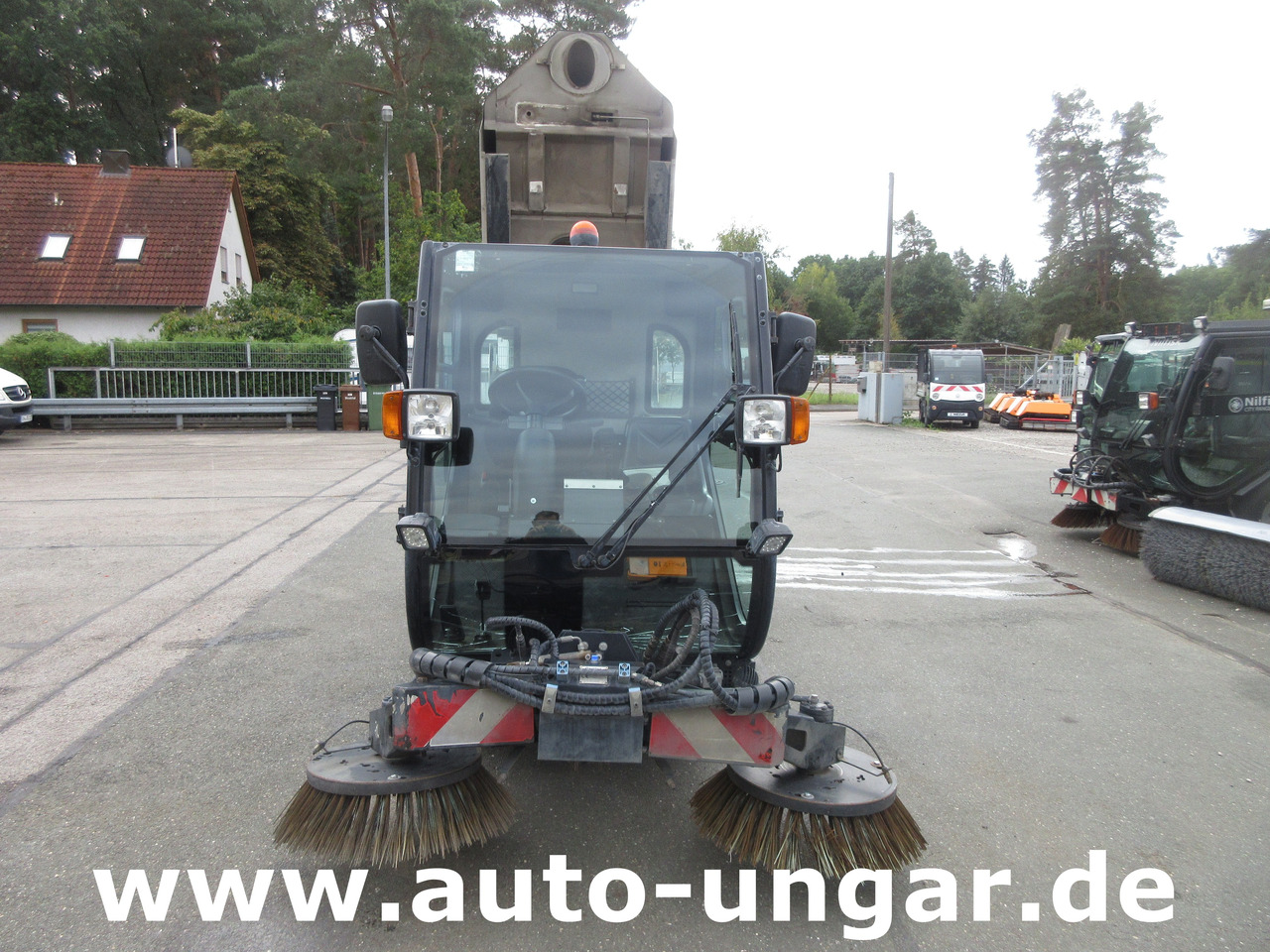 Nilfisk CR3500 CityRanger Schmidt Flexigo Multigo 4x4 Kehrmaschine Geräteträger - 거리 청소 차량 : 사진 2 Nilfisk CR3500 CityRanger Schmidt Flexigo Multigo 4x4 Kehrmaschine Geräteträger - 거리 청소 차량 : 사진 2