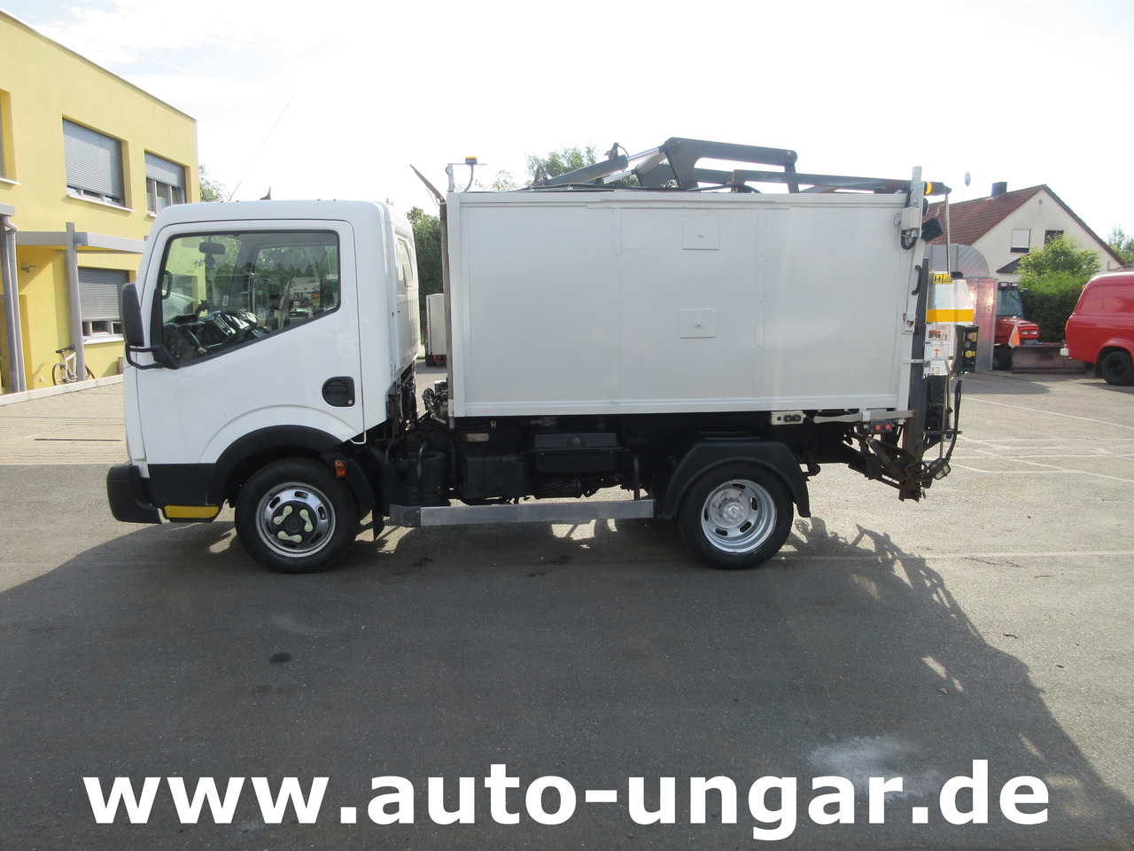 Nissan Cabstar 35.14 Mecagil Lebon Müllwagen BOM Garbage Truck 3.500kg - 쓰레기차 : 사진 4 Nissan Cabstar 35.14 Mecagil Lebon Müllwagen BOM Garbage Truck 3.500kg - 쓰레기차 : 사진 4