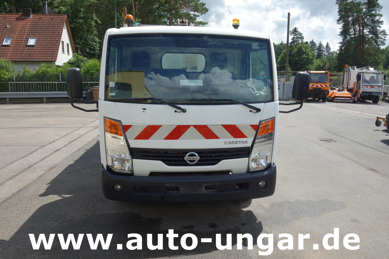 Nissan Cabstar 45.13 Müllwagen PB M7XL mit Lifter und Presse Kleinmüllwagen - 쓰레기차 : 사진 2 Nissan Cabstar 45.13 Müllwagen PB M7XL mit Lifter und Presse Kleinmüllwagen - 쓰레기차 : 사진 2