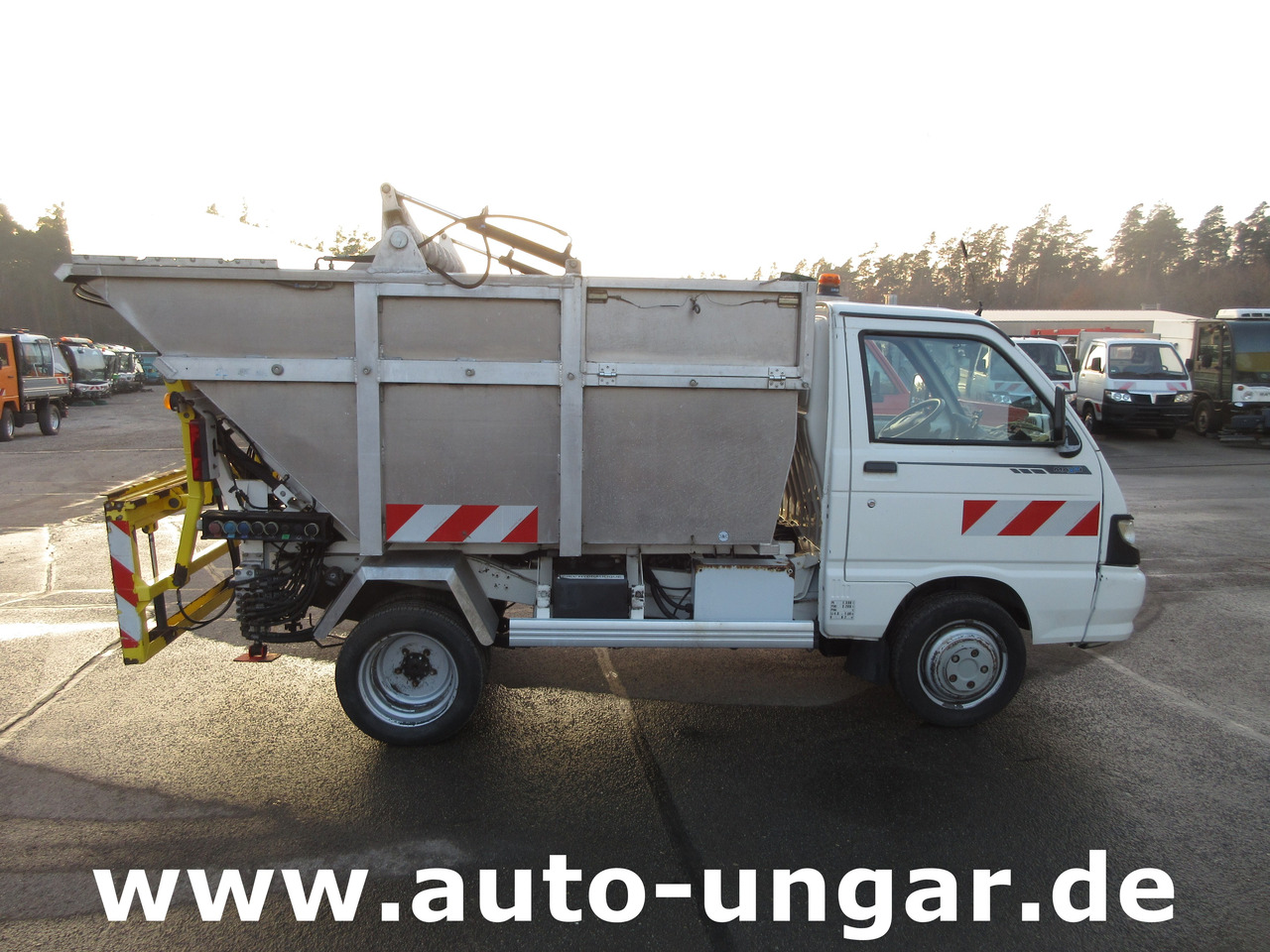 Piaggio Maxxi D120 Diesel Müllwagen Bj. 2012 BOM Garbage Truck °1067 - 쓰레기차 : 사진 3 Piaggio Maxxi D120 Diesel Müllwagen Bj. 2012 BOM Garbage Truck °1067 - 쓰레기차 : 사진 3