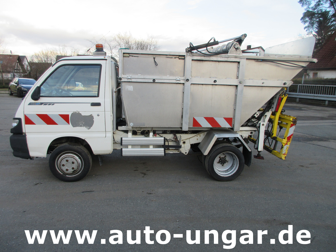 Piaggio Porter Maxxi D120 Müllwagen 3.5m³ Lifter Presse - Ersatzteilträger - 쓰레기차 : 사진 4 Piaggio Porter Maxxi D120 Müllwagen 3.5m³ Lifter Presse - Ersatzteilträger - 쓰레기차 : 사진 4