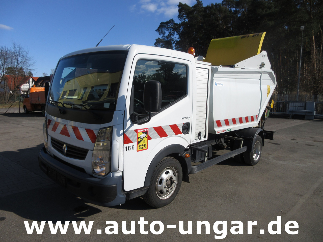 Renault Maxity 130 Müllwagen IRIDE SAT 500 Bj. 2010 4.500kg Presse Schüttung Kipper - 쓰레기차 : 사진 1 Renault Maxity 130 Müllwagen IRIDE SAT 500 Bj. 2010 4.500kg Presse Schüttung Kipper - 쓰레기차 : 사진 1