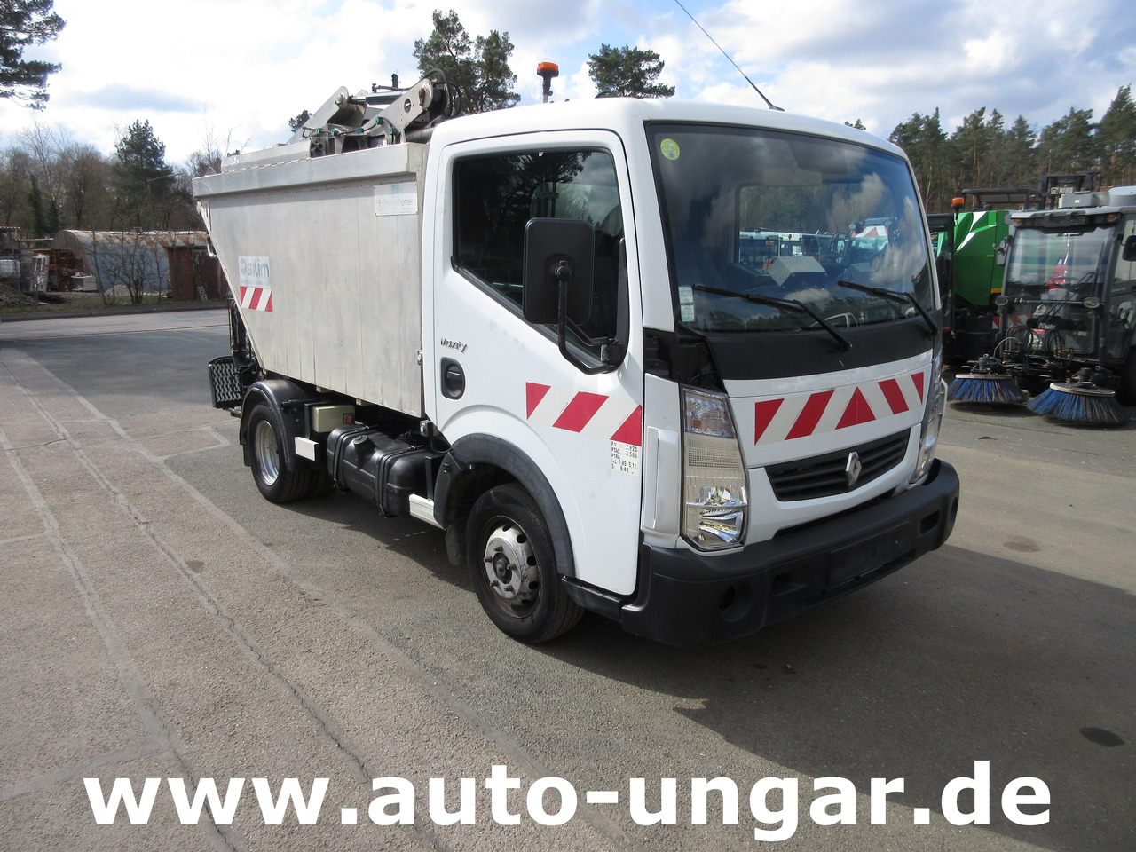 Renault Maxity Müllwagen 3.500kg Lifter Presse Kipper Tritt - 쓰레기차 : 사진 1 Renault Maxity Müllwagen 3.500kg Lifter Presse Kipper Tritt - 쓰레기차 : 사진 1