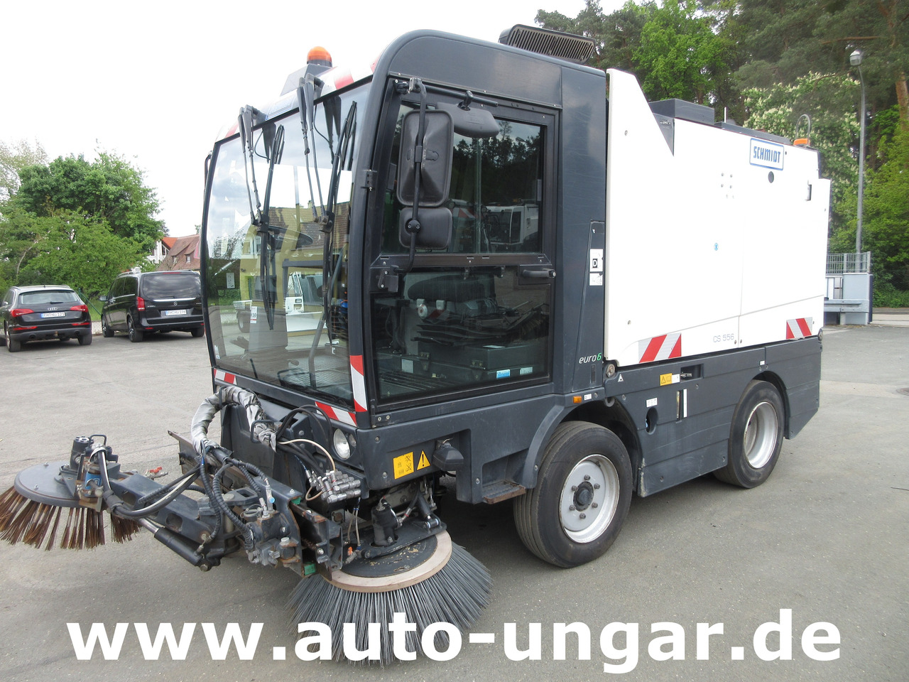 Schmidt Cleango 500 CS556 Euro 6 mit Wildkrautbesen Kehrmaschine aus 1. Hand - 거리 청소 차량 : 사진 3 Schmidt Cleango 500 CS556 Euro 6 mit Wildkrautbesen Kehrmaschine aus 1. Hand - 거리 청소 차량 : 사진 3