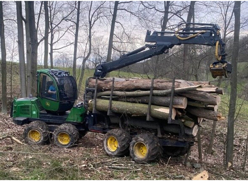 John Deere 1010E 8W - 포워더 : 사진 1 John Deere 1010E 8W - 포워더 : 사진 1