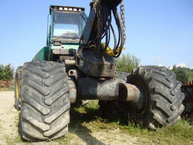 John Deere 1470D 6W - 산림용 수확기 : 사진 4 John Deere 1470D 6W - 산림용 수확기 : 사진 4