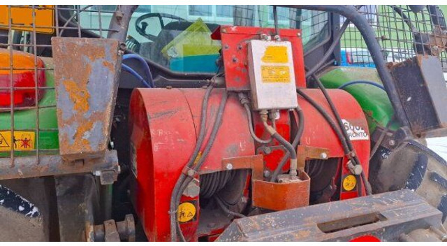 John Deere 6220 SE +Quicke +Igland twin - 산림용 장비 : 사진 4 John Deere 6220 SE +Quicke +Igland twin - 산림용 장비 : 사진 4