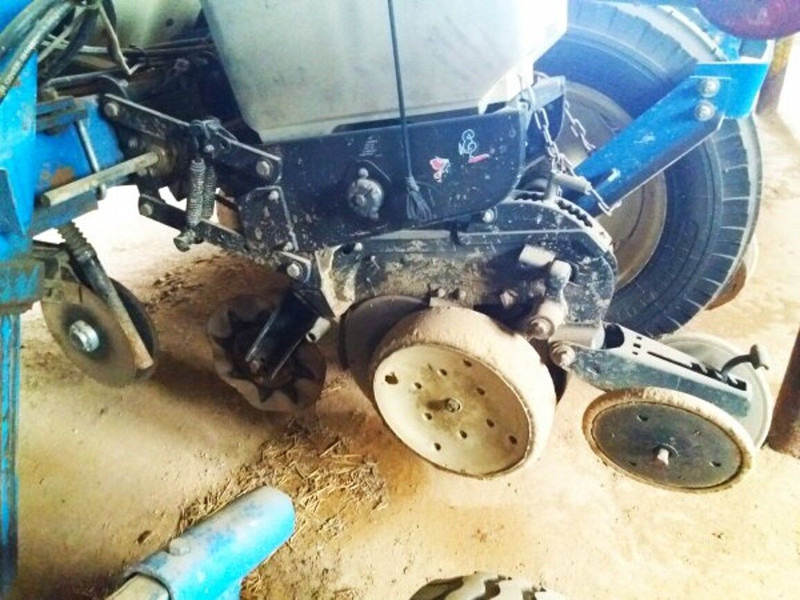 Kinze 3000 (8x lines 75 - 정밀 파종기 : 사진 5 Kinze 3000 (8x lines 75 - 정밀 파종기 : 사진 5