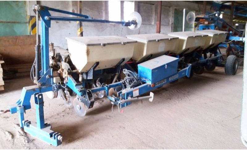 Kinze 3000 (8x lines 75 - 정밀 파종기 : 사진 2 Kinze 3000 (8x lines 75 - 정밀 파종기 : 사진 2