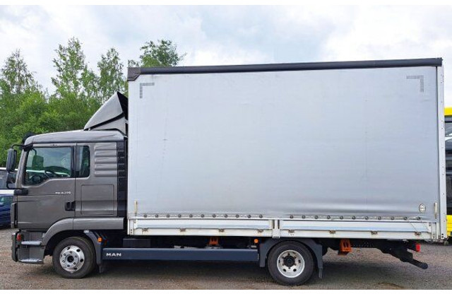 MAN TGL 8.220 (7.5t na 5.8m) air luft miachy - 커튼사이더 트럭 : 사진 3 MAN TGL 8.220 (7.5t na 5.8m) air luft miachy - 커튼사이더 트럭 : 사진 3
