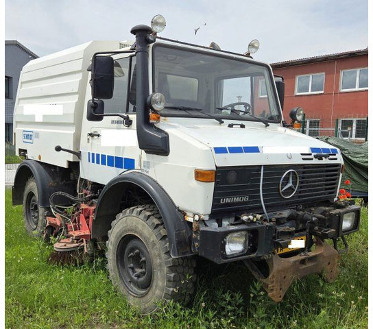 Mercedes-Benz Unimog 1400 +Schmidt SK320 - 건설기계 : 사진 1 Mercedes-Benz Unimog 1400 +Schmidt SK320 - 건설기계 : 사진 1