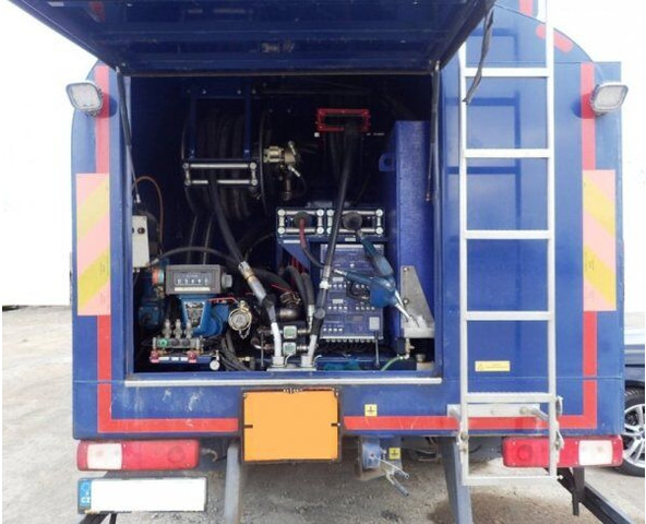 Renault 19.5t +8m3 (5+3) Kobit - 유조트럭 : 사진 4 Renault 19.5t +8m3 (5+3) Kobit - 유조트럭 : 사진 4