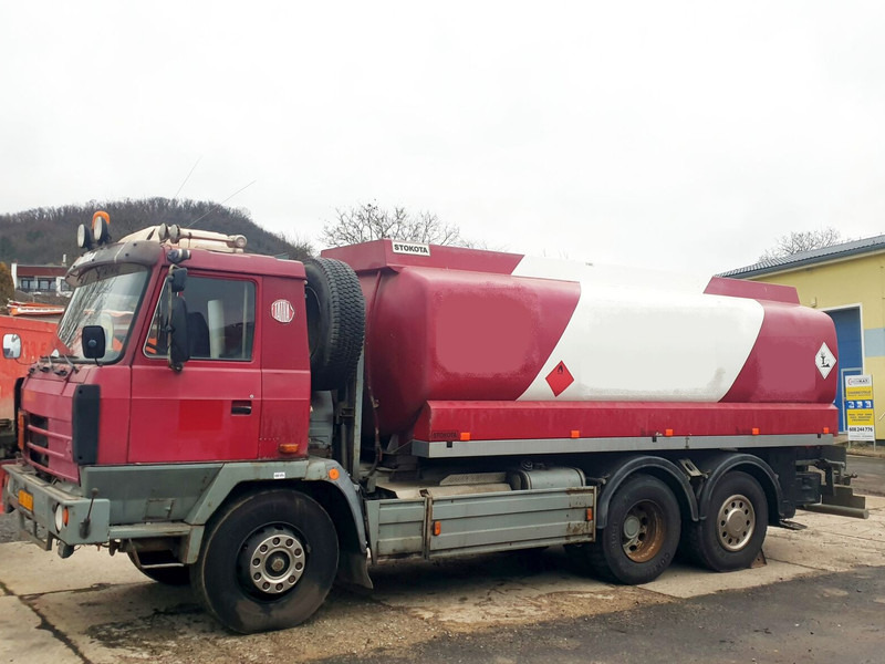 Tatra 6x6 T815 ADR 17m3 - 유조트럭 : 사진 3 Tatra 6x6 T815 ADR 17m3 - 유조트럭 : 사진 3