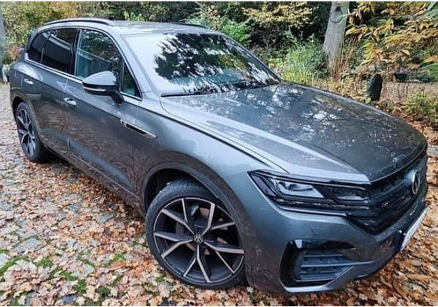 Volkswagen Touareg 3.0 TDi R-line 4-motion - SUV : 사진 1 Volkswagen Touareg 3.0 TDi R-line 4-motion - SUV : 사진 1