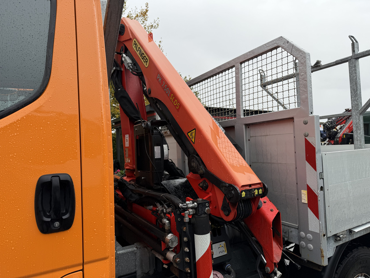 Iveco Daily 55S18W 4X4 Palfinger PK 7.501 - 드롭사이드/ 플랫베드 트럭, 크레인 트럭 : 사진 4 Iveco Daily 55S18W 4X4 Palfinger PK 7.501 - 드롭사이드/ 플랫베드 트럭, 크레인 트럭 : 사진 4