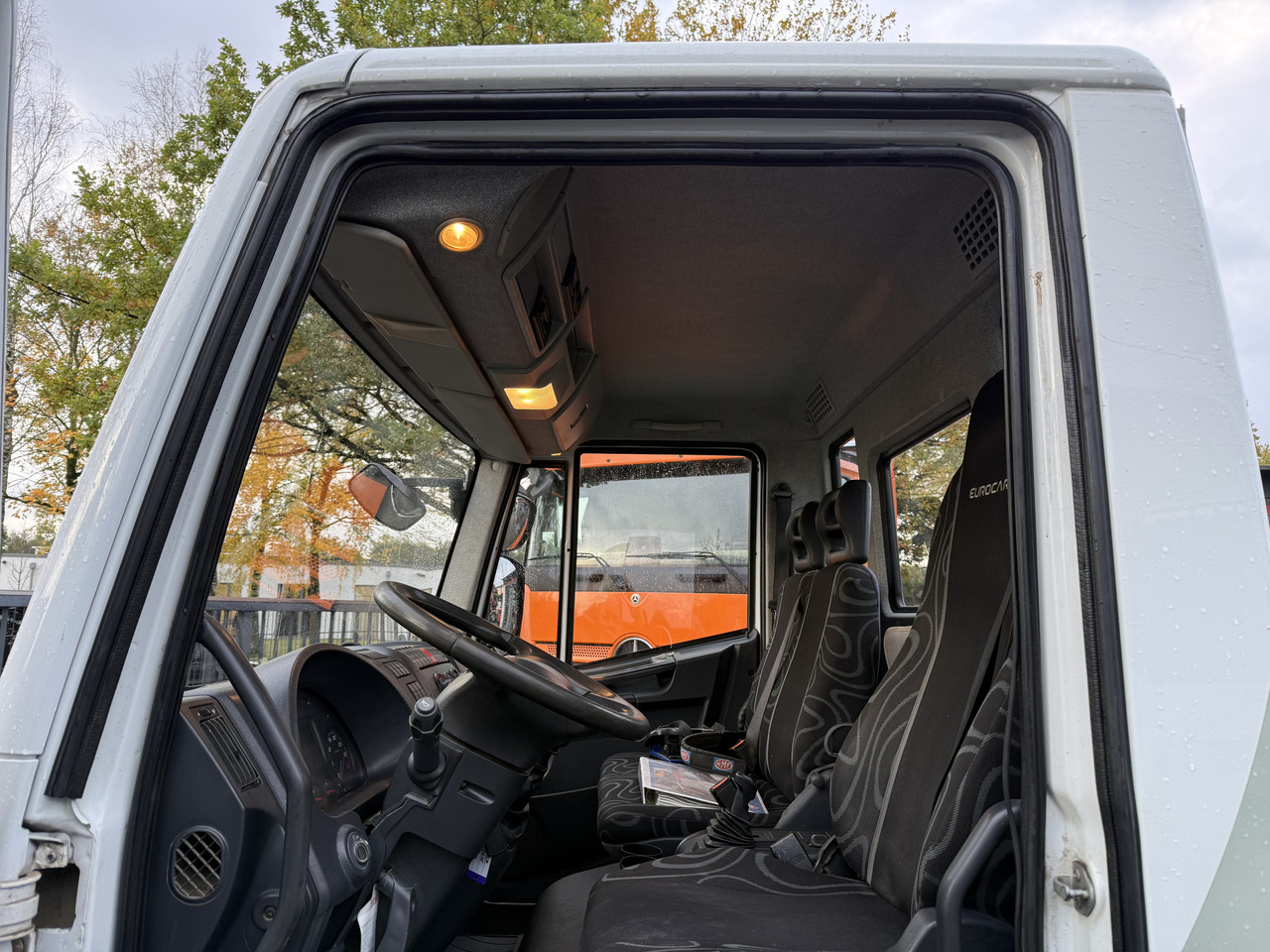 Iveco EuroCargo 80E22 Kran HMF 735 bis 15 Meter - 크레인 트럭, 드롭사이드/ 플랫베드 트럭 : 사진 5 Iveco EuroCargo 80E22 Kran HMF 735 bis 15 Meter - 크레인 트럭, 드롭사이드/ 플랫베드 트럭 : 사진 5