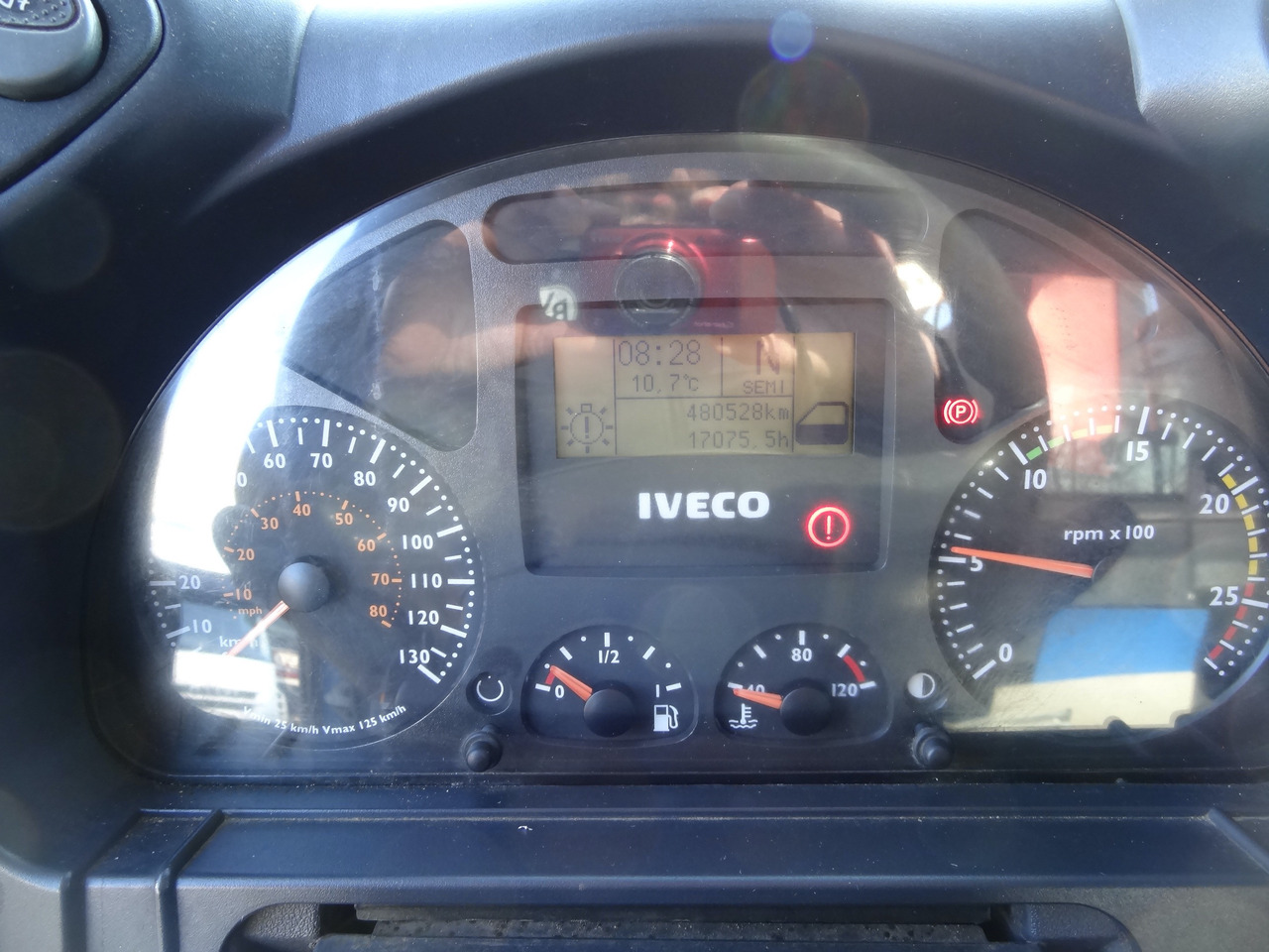 Iveco Trakker AD340T41 8X4 Kipper Kran Palfinger 23002 - 크레인 트럭, 덤프트럭 : 사진 3 Iveco Trakker AD340T41 8X4 Kipper Kran Palfinger 23002 - 크레인 트럭, 덤프트럭 : 사진 3