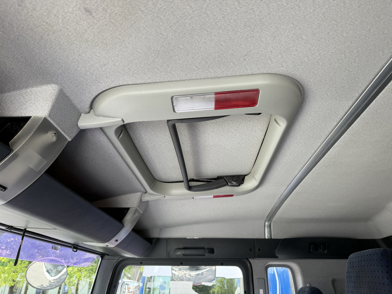 MAN TGA 18.350 4X2 LL Fahrschule - 컨테이너 운반 장치/ 스와프 보디 트럭 : 사진 2 MAN TGA 18.350 4X2 LL Fahrschule - 컨테이너 운반 장치/ 스와프 보디 트럭 : 사진 2