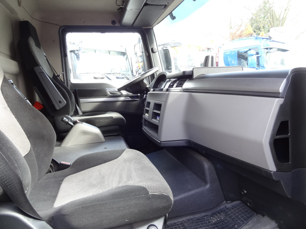MAN TGL 8.220 BL - 커튼사이더 트럭 : 사진 5 MAN TGL 8.220 BL - 커튼사이더 트럭 : 사진 5