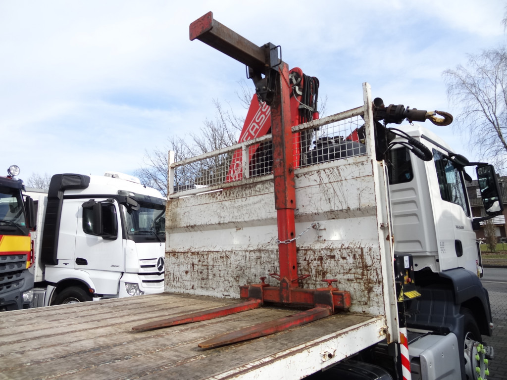 MAN TGS 26.320 6X4 BB mit Kran Fassi F175 - 드롭사이드/ 플랫베드 트럭, 크레인 트럭 : 사진 3 MAN TGS 26.320 6X4 BB mit Kran Fassi F175 - 드롭사이드/ 플랫베드 트럭, 크레인 트럭 : 사진 3