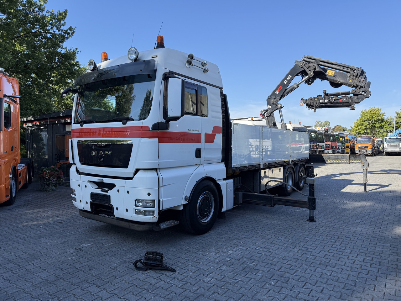 MAN TGX 26.480 6X2 Hiab 422 + Jib + Winde - 드롭사이드/ 플랫베드 트럭, 크레인 트럭 : 사진 1 MAN TGX 26.480 6X2 Hiab 422 + Jib + Winde - 드롭사이드/ 플랫베드 트럭, 크레인 트럭 : 사진 1