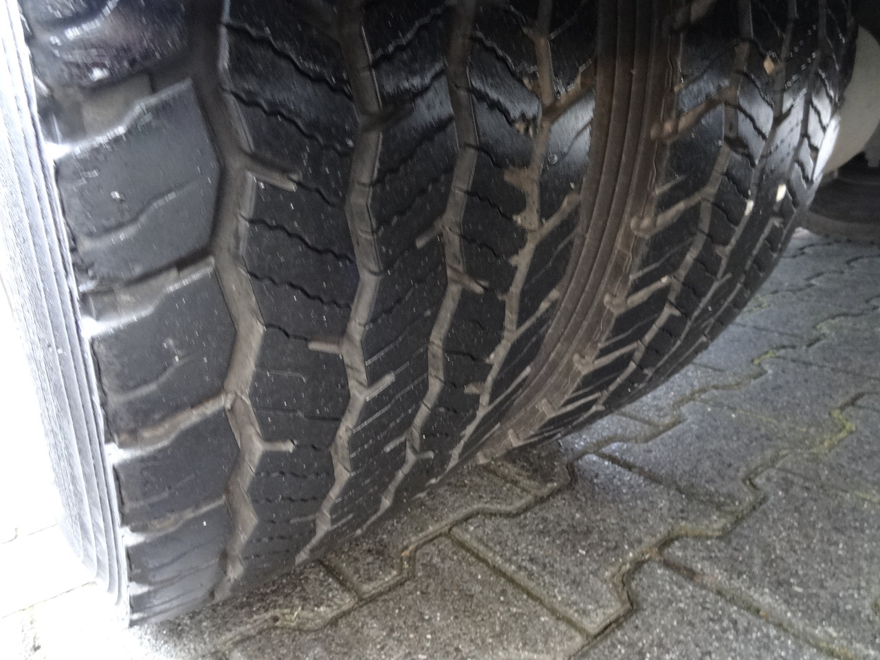 Mercedes-Benz Atego 818 Kran Palfinger 6501 - 크레인 트럭, 드롭사이드/ 플랫베드 트럭 : 사진 2 Mercedes-Benz Atego 818 Kran Palfinger 6501 - 크레인 트럭, 드롭사이드/ 플랫베드 트럭 : 사진 2