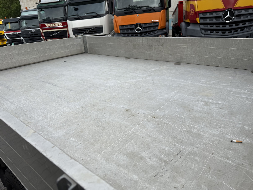 Mercedes-Benz Sprinter 516 Kipper mit Kran HMF 270 - 덤프 밴 : 사진 5 Mercedes-Benz Sprinter 516 Kipper mit Kran HMF 270 - 덤프 밴 : 사진 5