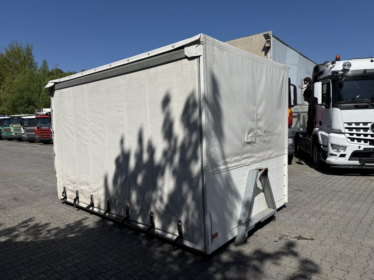 Plane/ Mulde/ Container Ex- Rotes Kreuz - 롤오프 컨테이너 : 사진 4 Plane/ Mulde/ Container Ex- Rotes Kreuz - 롤오프 컨테이너 : 사진 4