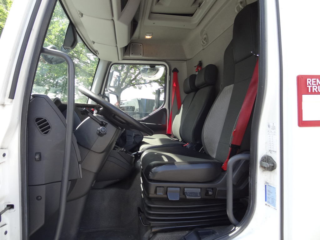Renault D10.210 7m Koffer - 박스 트럭 : 사진 4 Renault D10.210 7m Koffer - 박스 트럭 : 사진 4
